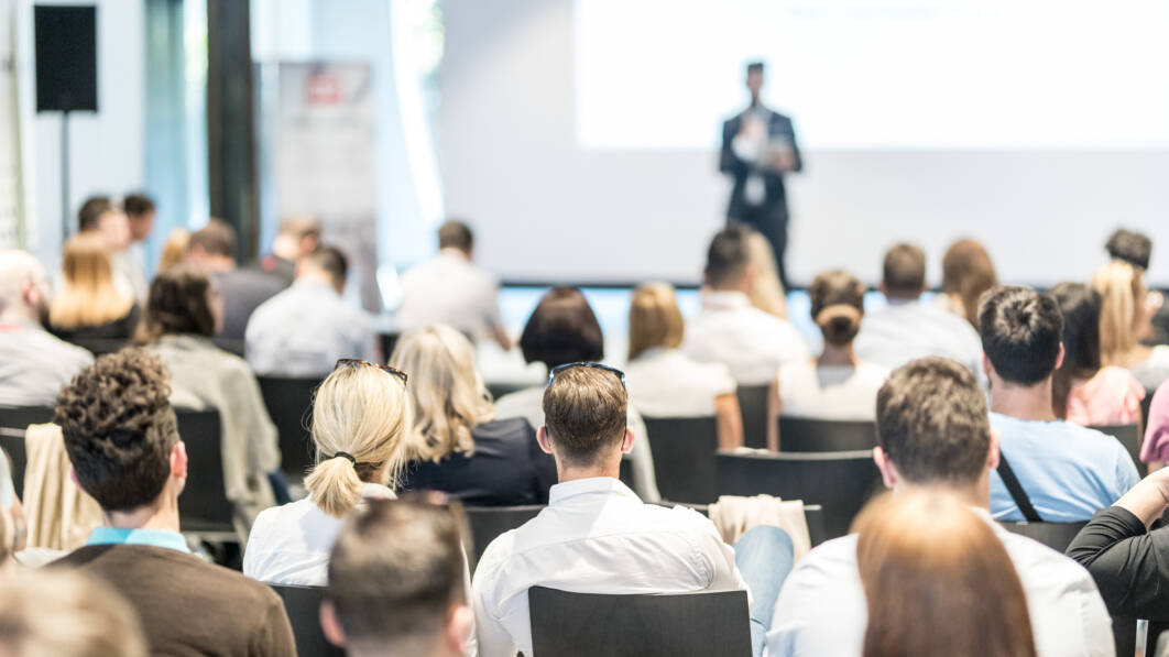 BFO-Skolen har som mål å tilby spesialtilpassede kurs som dekker behovene til BFOs medlemmer og tillitsvalgte (Illustrasjonsfoto: AdobeStock).
