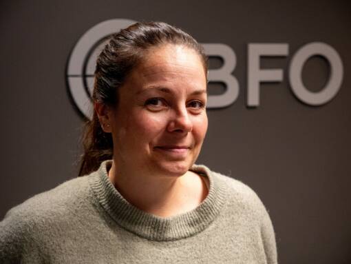 Stine Holth Fjuk (37) er kompetanseutvikler i Befalets Fellesorganisasjon (Foto: Øyvind Førland Olsen/Offisersbladet).